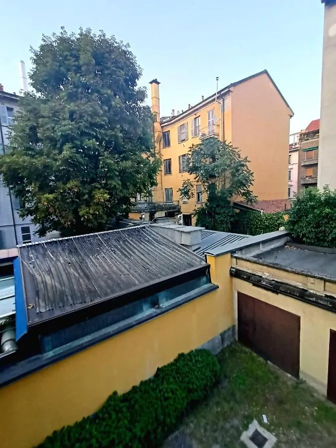 Relaxing Apartment In The Heart Of Milan 0*,